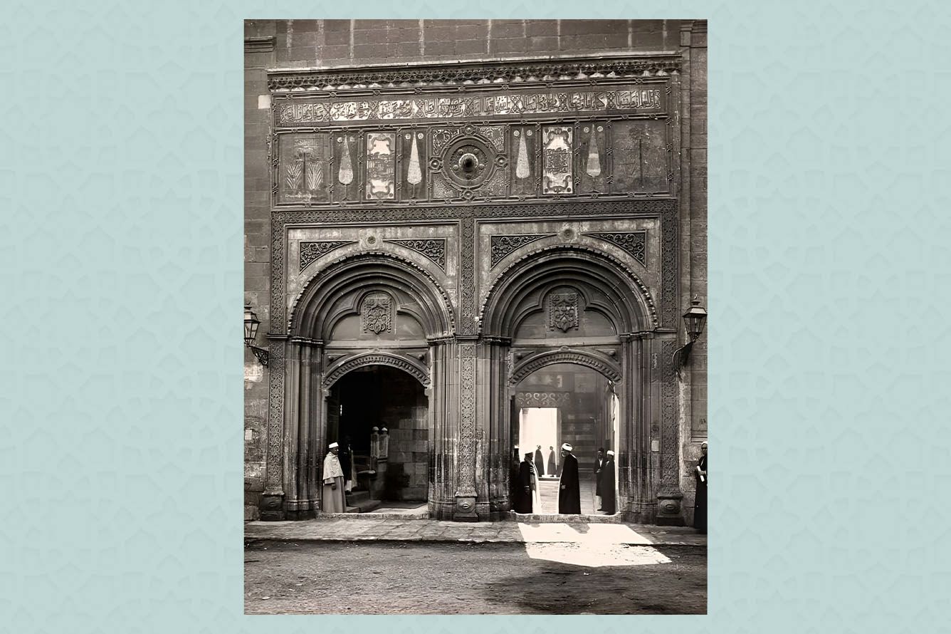 Bab Al-Muzayyinin di Masjid Al-Azhar tempo dulu.