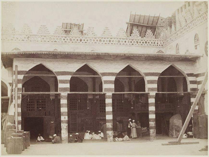 Memorabilia Para Santri di Masjid Al-Azhar