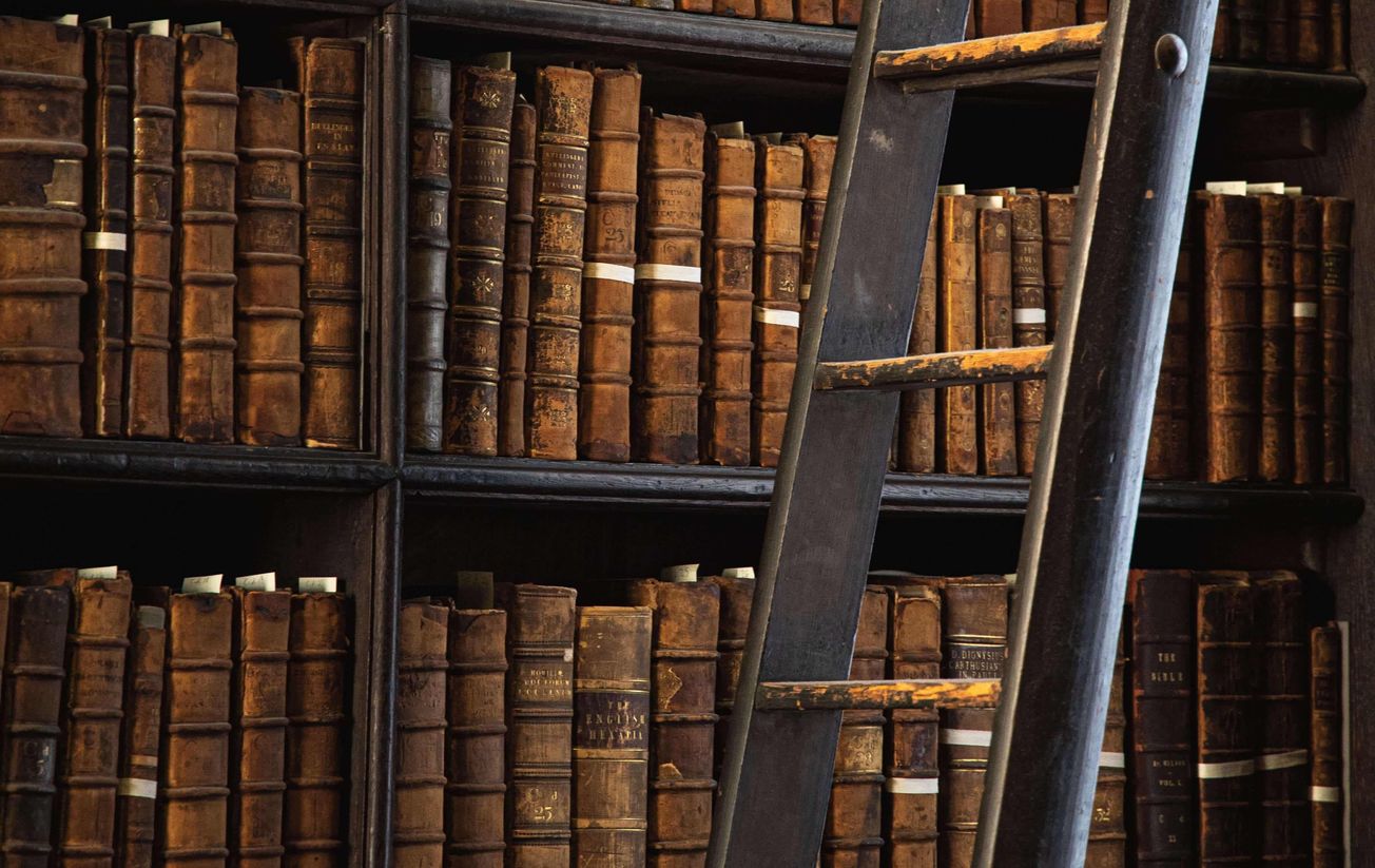 Foto: Ilustrasi buku (Zach Plank/Unsplash)