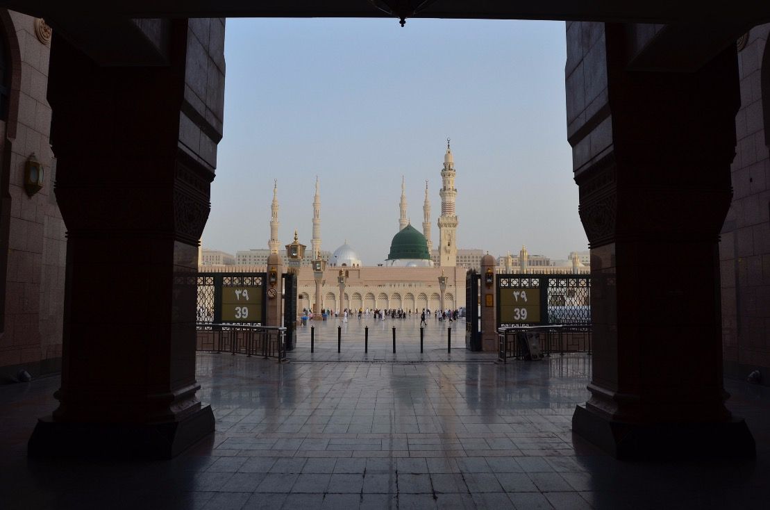 FOTO: Kubah Masjid Nabawi, ilustrasi menyambut maulid. (Haidan/Unsplash)