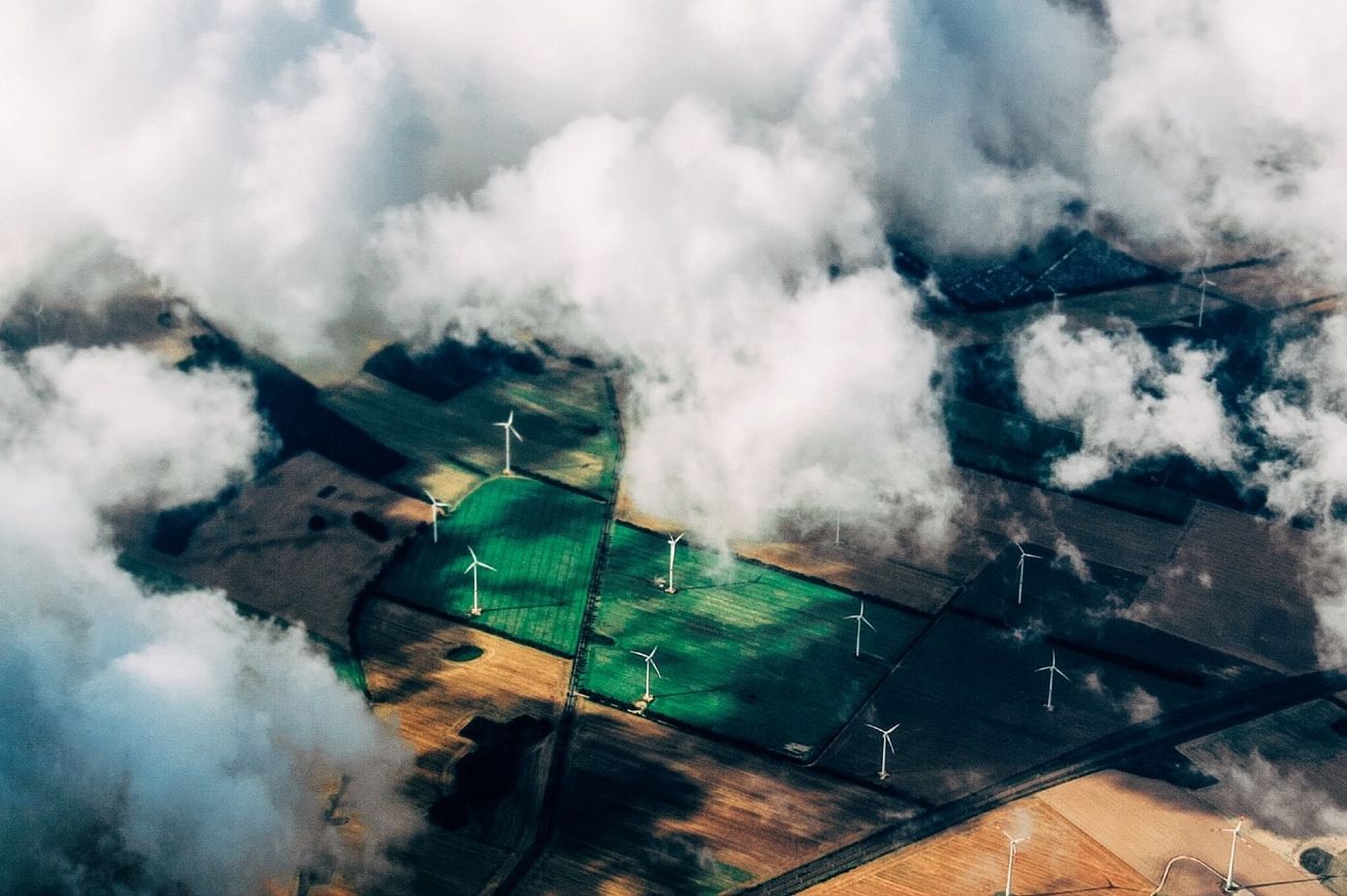 FOTO: Ilustrasi lingkungan dan energi terbarukan. (Thomas Richter/Unsplash)