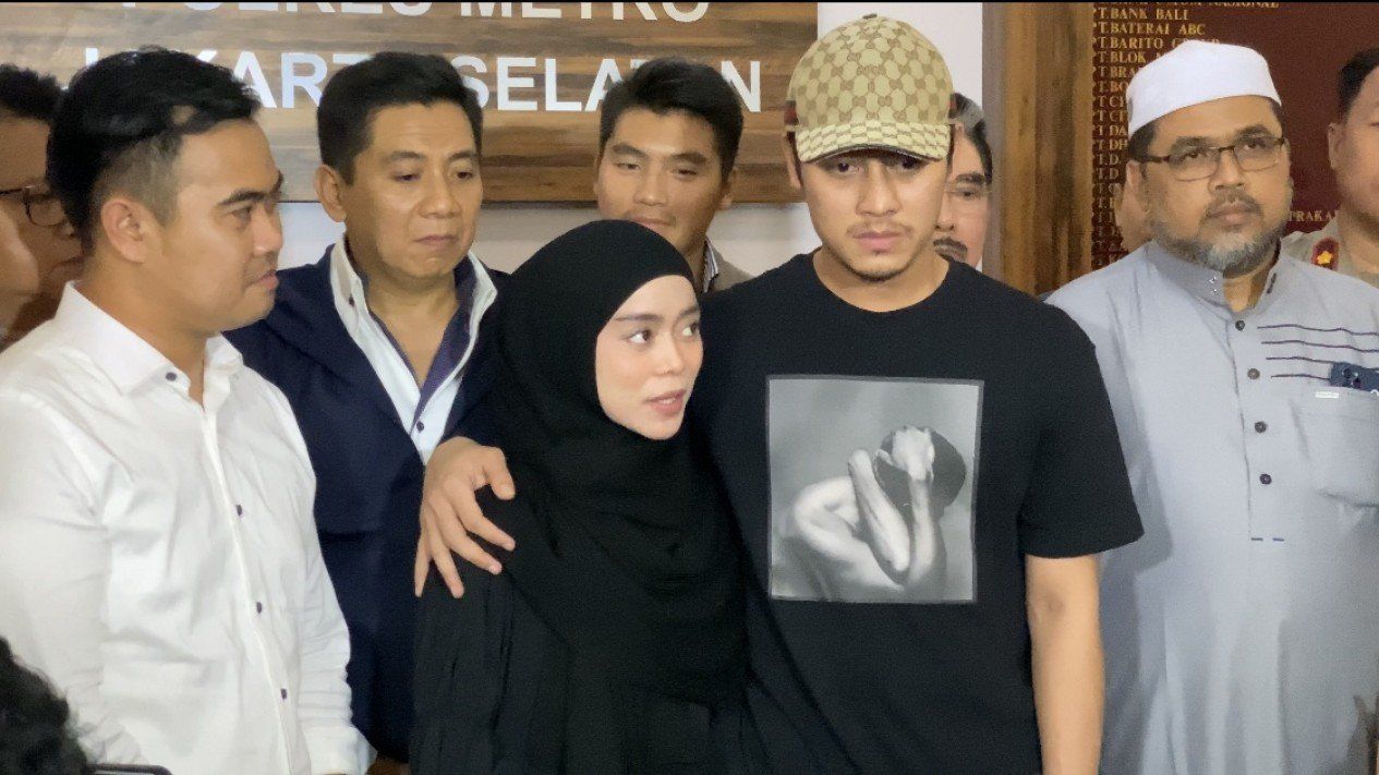FOTO Lesti Kejora dan Rizky Billar (Viva)