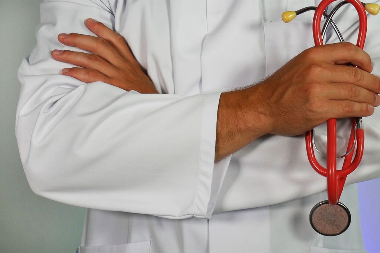 FOTO Ilustrasi dokter (Impulsq/Unsplash)