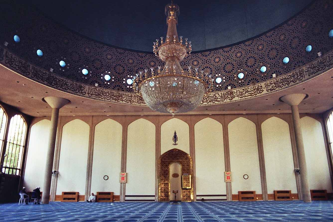 FOTO London Central Mosque (flickr/whitlymoon)