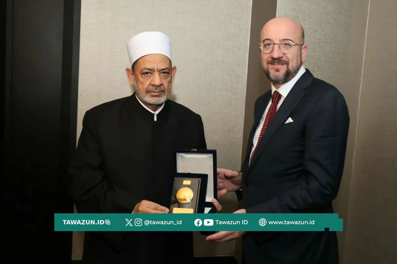 FOTO Syekh Ahmad Ath-Thayyib bersama Presiden Dewan Eropa Charles Michel. (alimamaltayeb.com)