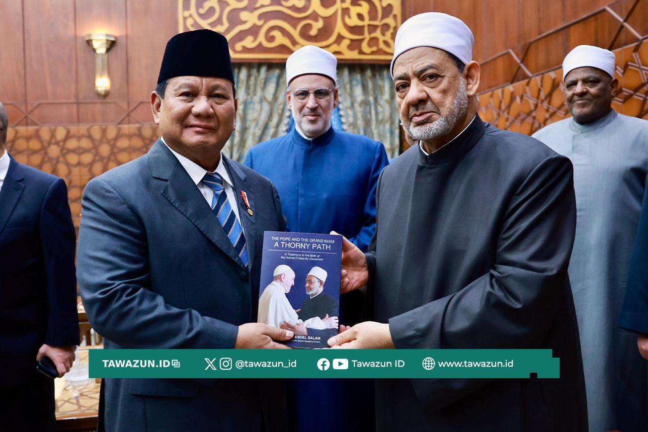 FOTO: Presiden RI Prabowo Subianto dan Syekhul-Azhar Ahmad Ath-Thayyib di Kairo, Mesir. (Sekretariat Kabinet)