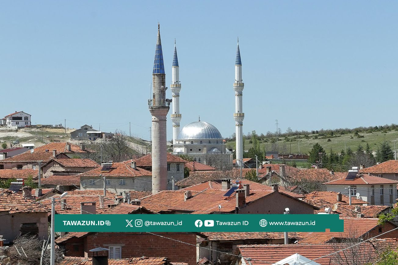 FOTO Sebuah masjid di Turkiye. (Unsplash/Mustafa Akin)