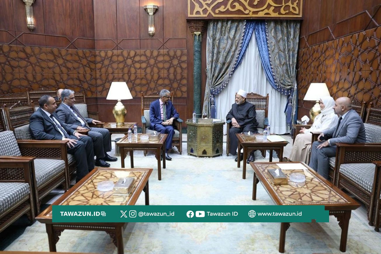 FOTO Pertemuan Imam Akbar dengan Dirjen ALECSO.