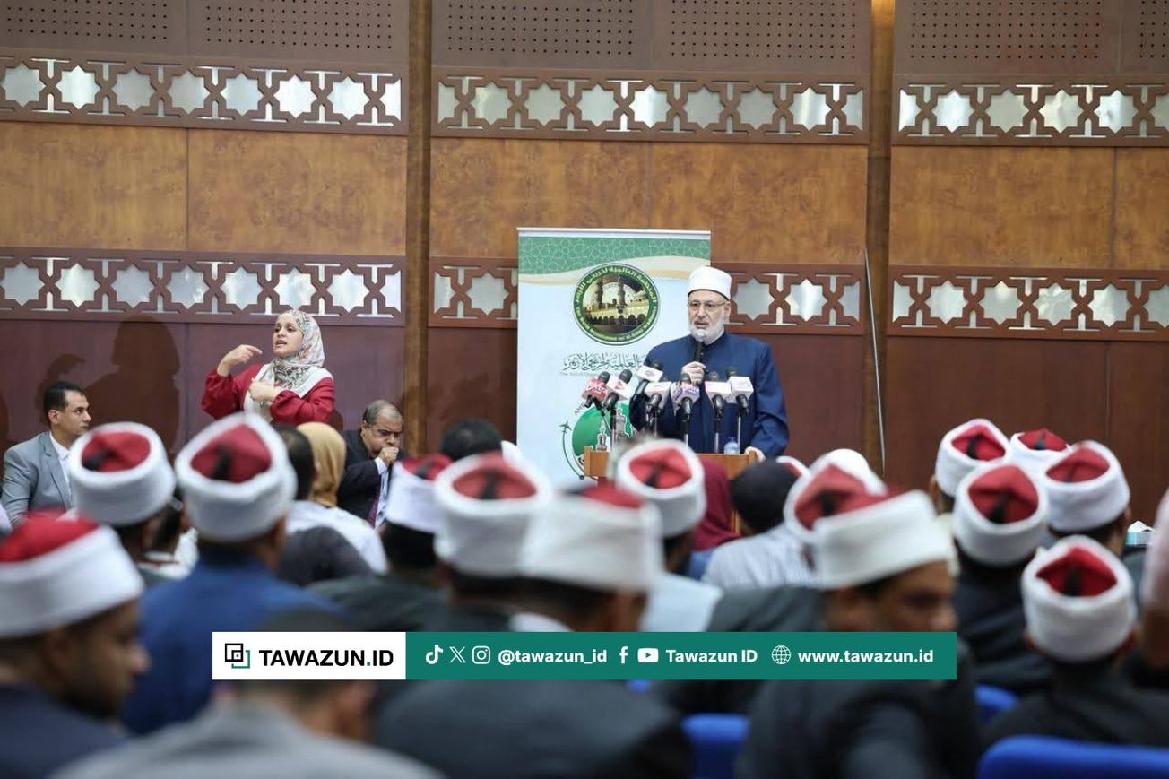 FOTO Wakilul-Azhar Syekh Prof. Dr. Muhammad Adh-Dhuwaini saat berpidato di tengah acara. (Al-Azhar)