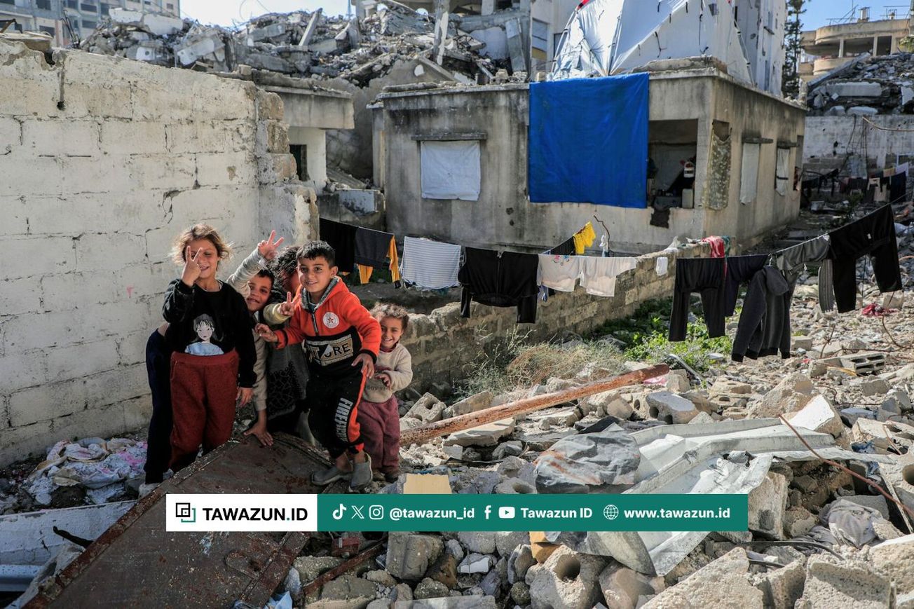 FOTO Anak-anak dan reruntuhan di Jalur Gaza. (Unsplash/Mohammed Ibrahim)