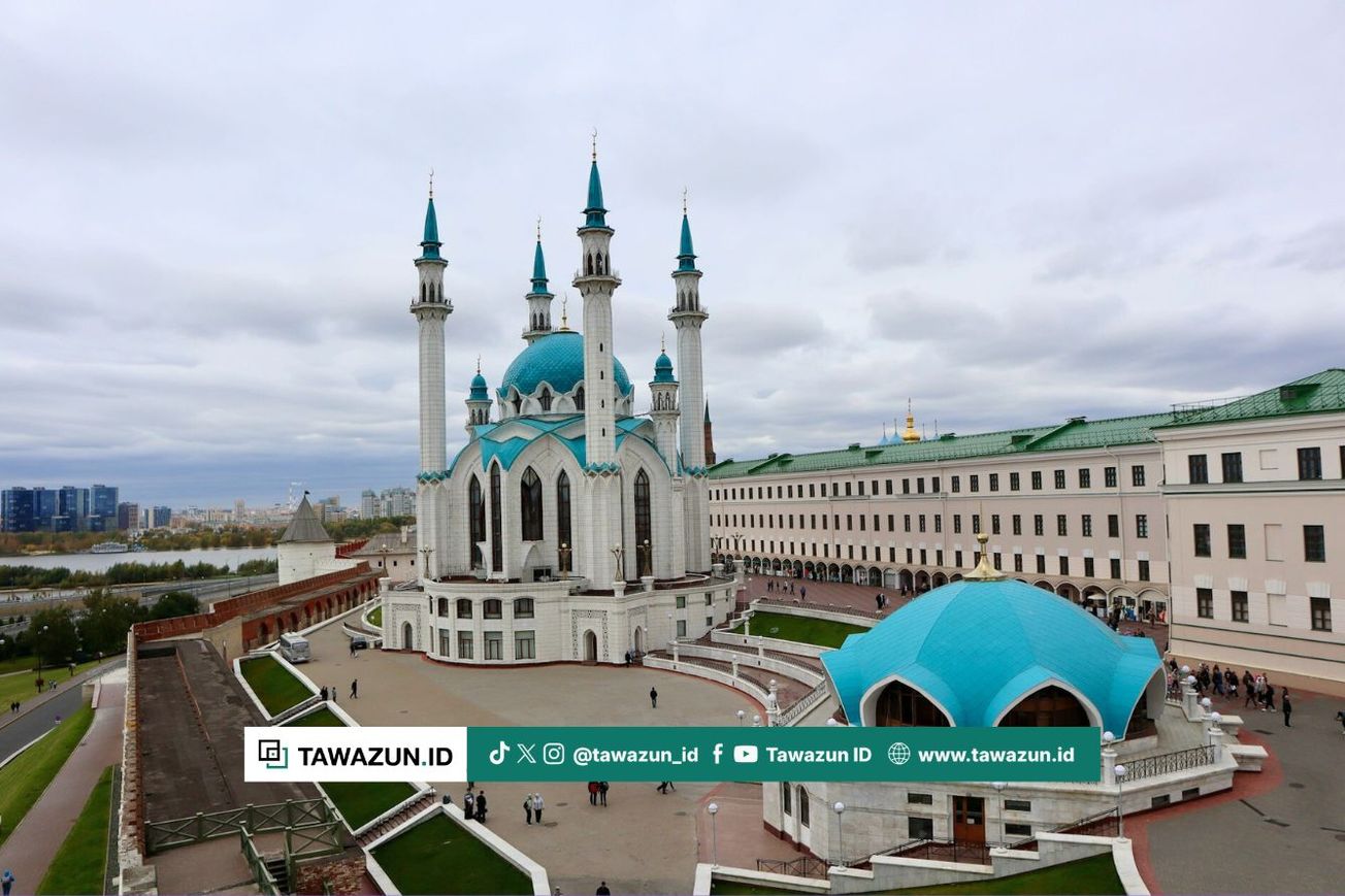 FOTO Masjid di Kazan, Tataristan. (Unsplash/Ekrem Osmanoglu)